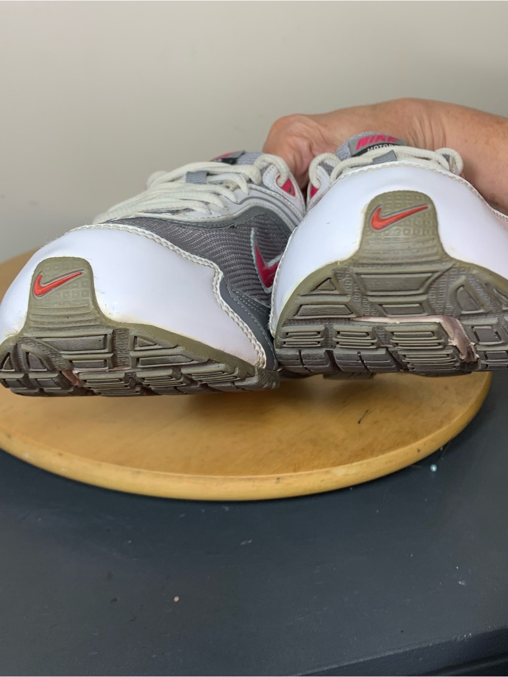Retro Nike Air Max Motor Running Shoes Gray White Patent Low Sneakers Sz 7 Y2K - Picture 10 of 16